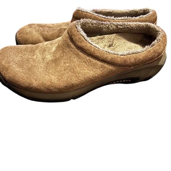 women Merrell Tan Suede Clogs - Picture 3 of 4